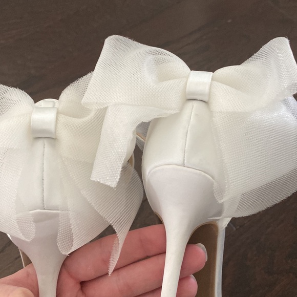 Lulus Ayanna Ivory Satin Bow Ankle Strap High Heel Sandals Size 6.5 - Picture 11 of 16